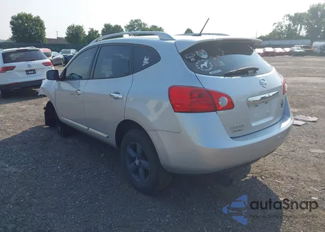 2015 Nissan Rogue Select S z USA, uszkodzony, nr VIN JN8AS5MT5FW658245